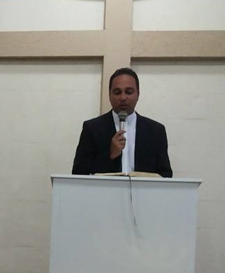 Pr. Márcio A. Carvalho